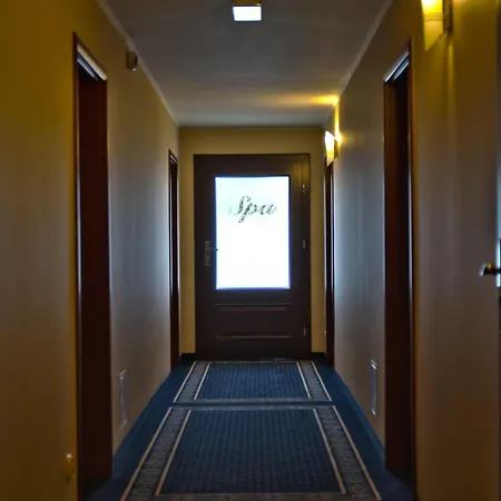 Hotel Majestic 3*